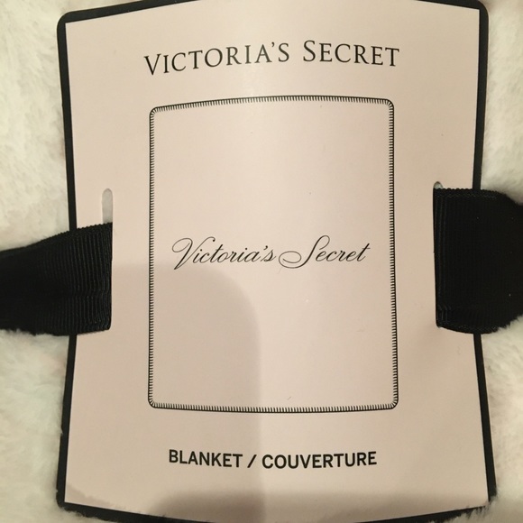 Victoria's Secret Other - Victoria’s Secret blanket